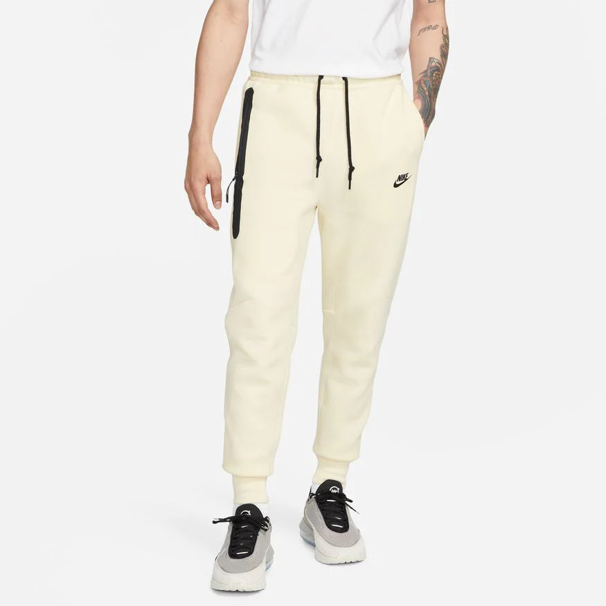 Nike tech fleece khaki 2025 joggers